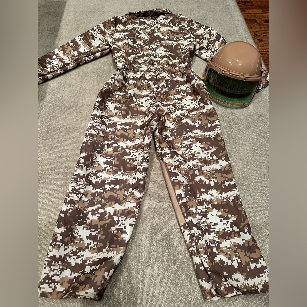 Kids Digital Camo Pilot/Paratrooper Costume - Brown Camo - Picture 3 of 5